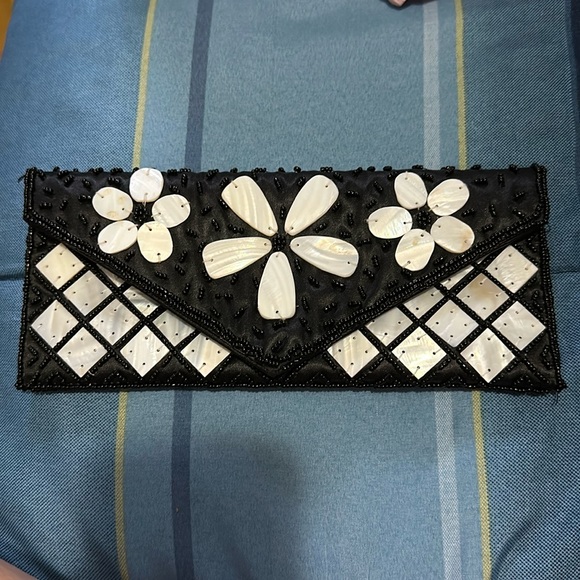 One of a kind beaded clutch - Picture 1 of 6